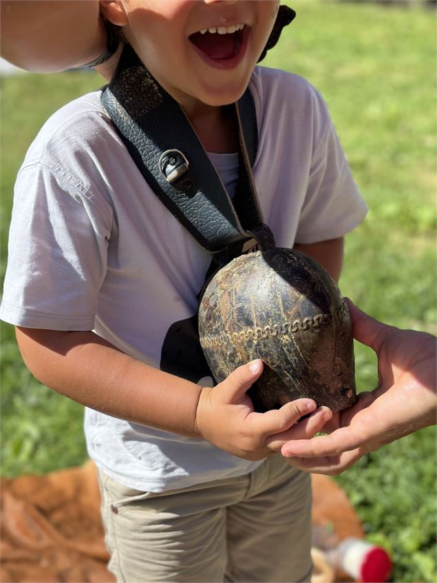 Ateliers d'initiation à la montagne pour les tout-petits par les sens - Mairie de Châtel