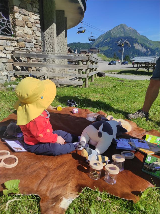 Ateliers d'initiation à la montagne pour les tout-petits par les sens - Mairie de Châtel