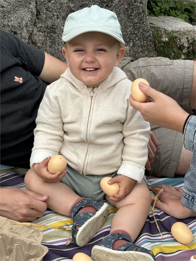 Ateliers d'initiation à la montagne pour les tout-petits par les sens - Mairie de Châtel