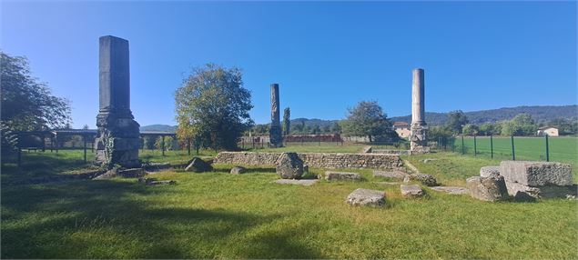 Temple antique d'Izernore - Mélanie Poirson
