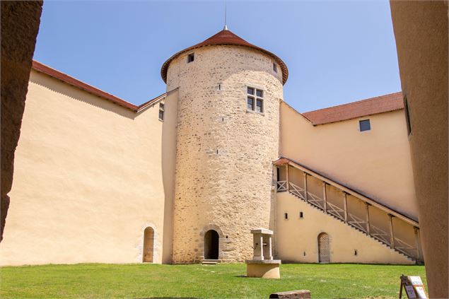 Cour du château - pixabay.com