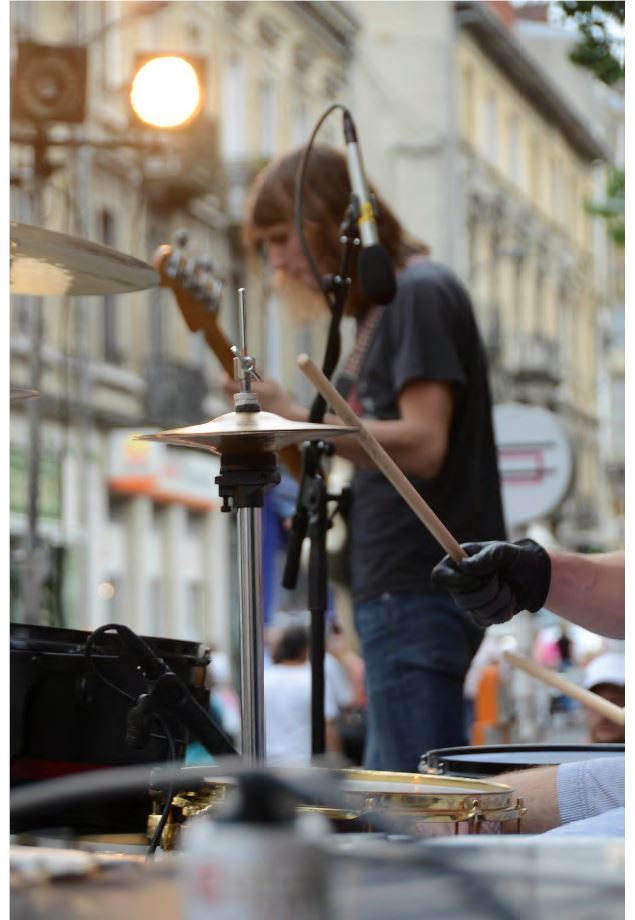 Musicien à la guitare - © Ville de Bourg-en-Bresse