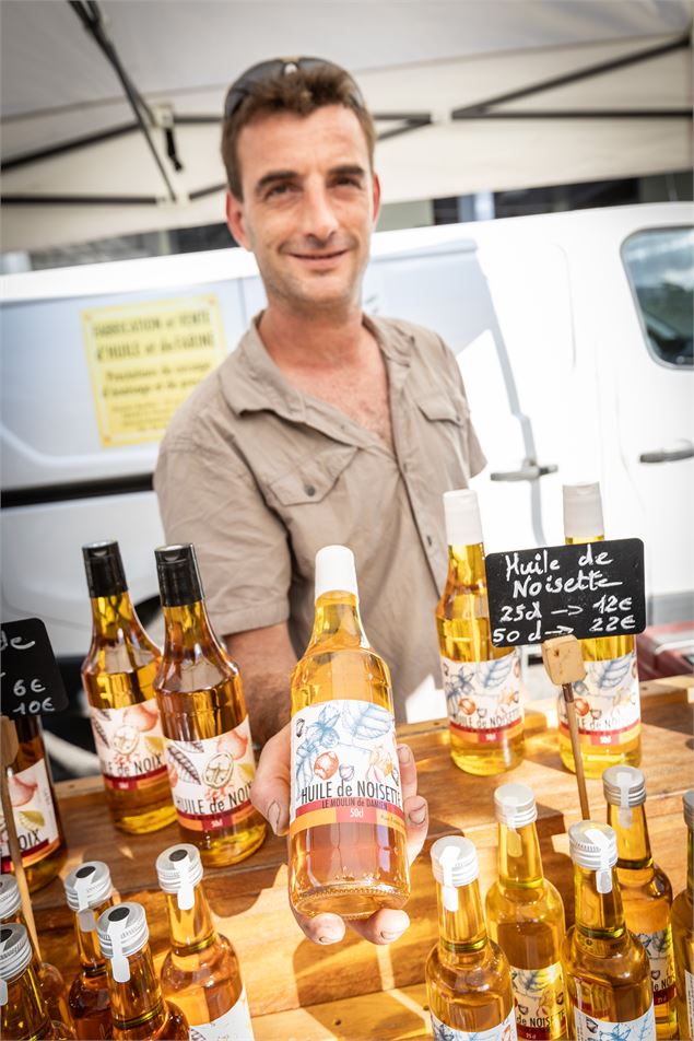 Le marché des producteurs et artisans_Bourg-Saint-Maurice