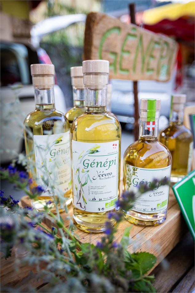Le marché des producteurs et artisans_Bourg-Saint-Maurice