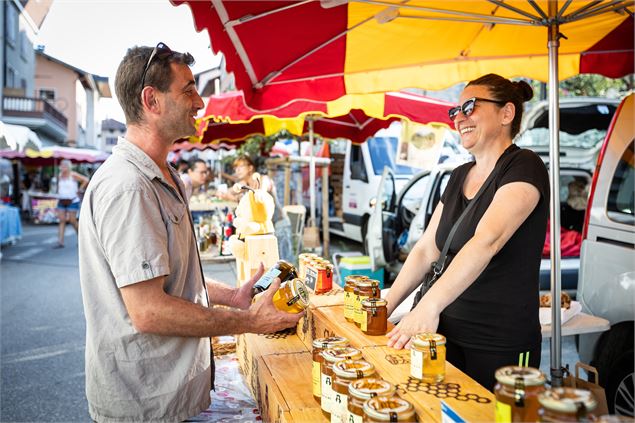 Le marché des producteurs et artisans_Bourg-Saint-Maurice