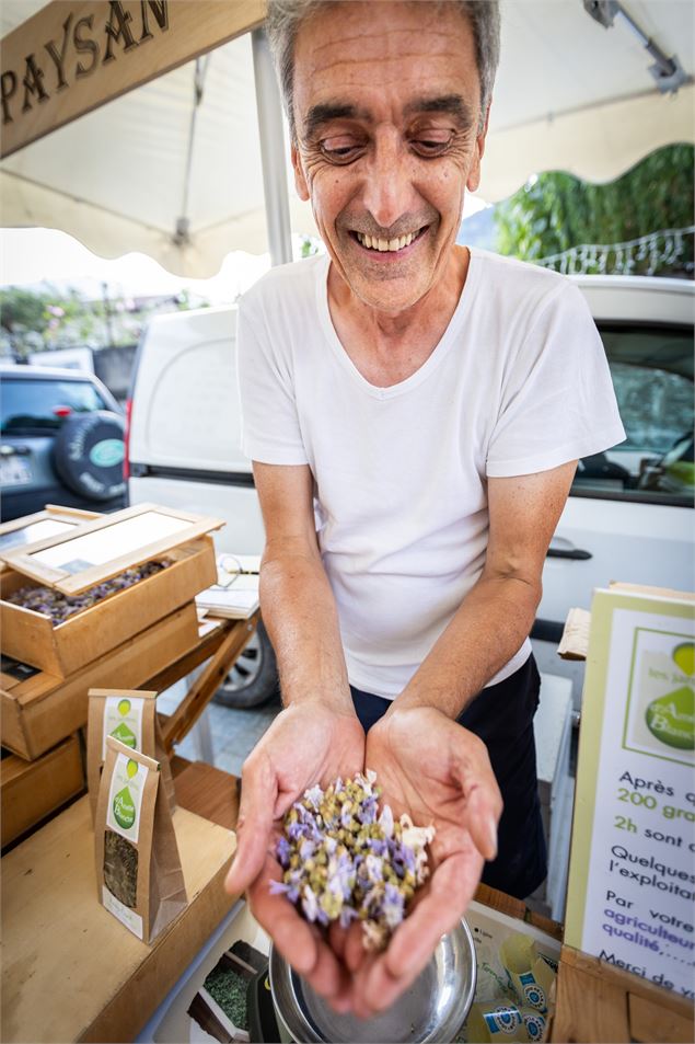 Le marché des producteurs et artisans_Bourg-Saint-Maurice