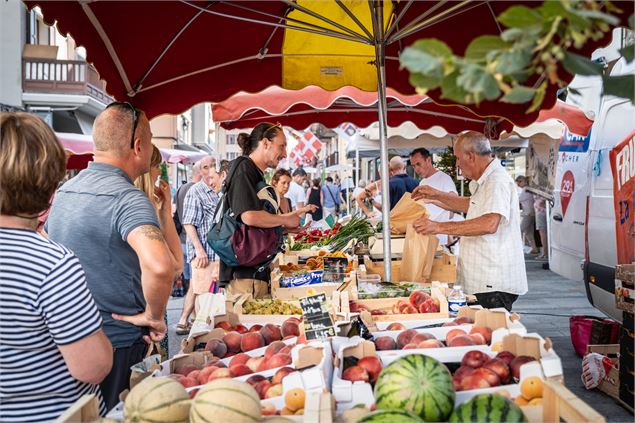 Le marché des producteurs et artisans_Bourg-Saint-Maurice