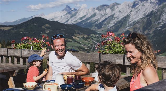 Goûter à La Ferme des Corbassières