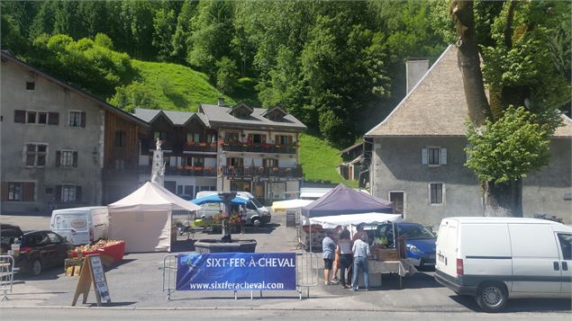 Place du Tilleul - Mairie Sixt-Fer-à-Cheval