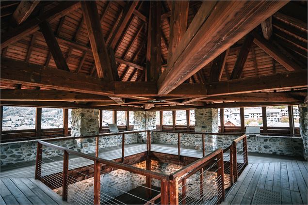 Vue 360° depuis le haut du donjon - La Plagne Vallée