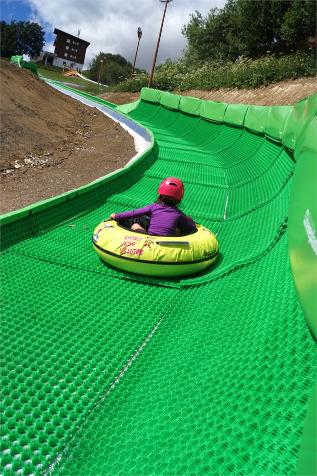 Tubing pendant le Toussuire Summer park - OT La Toussuire