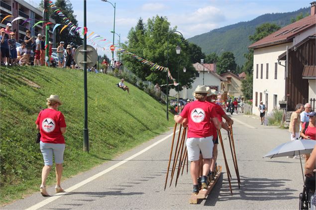 Les grands skis de l'ESF - AL