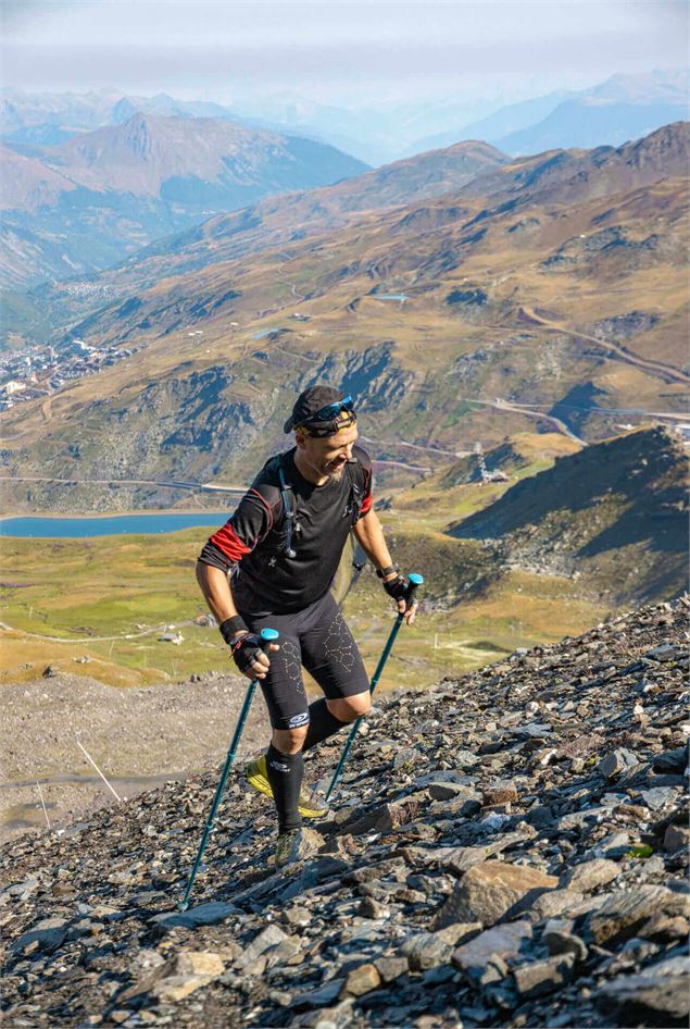 Vue sur le lac de la Moutière depuis le KV - L.Brochot - OT Val Thorens