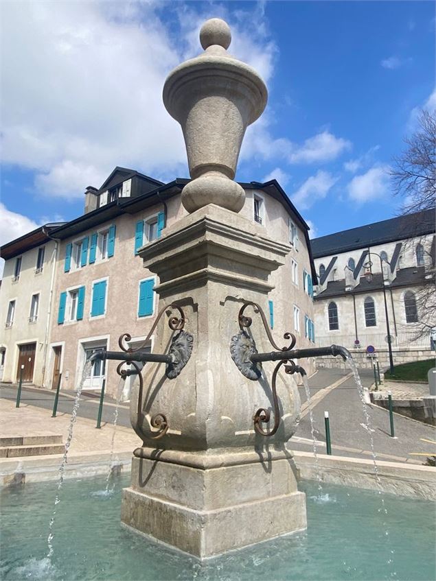 Fontaine 4 Goulettes - Ville de Gex