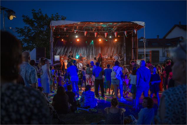 Fête nationale à Ferney-Voltaire - DeltaWorks - Pixabay
