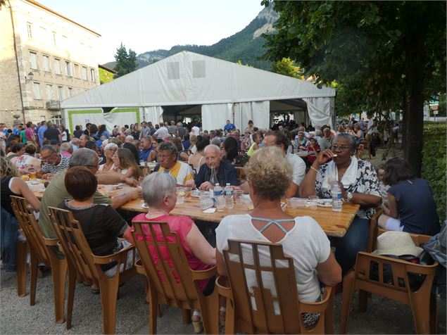 Les stands du Rugby à Nantua - Marc Bertrand
