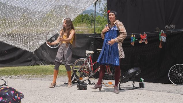 Frangines Duguidon 3 - Cie La Baraque à Plume
