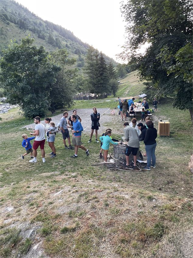 Rendez-vous convivial à la base de loisir des Lières_Valmeinier