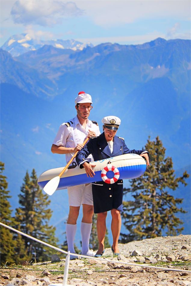 Spectacle Les Insubmersibles | Cie Un de ces 4 - Les Estivales Sauvages_La Plagne Tarentaise - Laeti