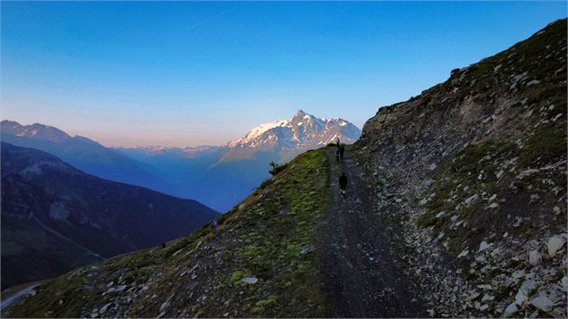 Randonnée au lever de soleil avec Evolution 2_La Rosière - Montvalezan