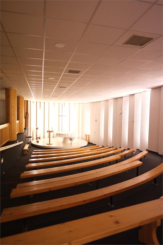 Chapelle - intérieur - P. Lemaitre