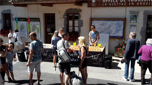 Pot de bienvenue - Été - Office de Tourisme du Val d'Arly