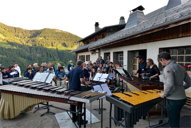 Concert à la ferme du Mont - Percu'Impulse
