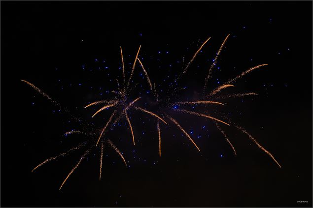 Festival des Cultures du Monde : danses traditionnelles et feu d'artifice - UACS