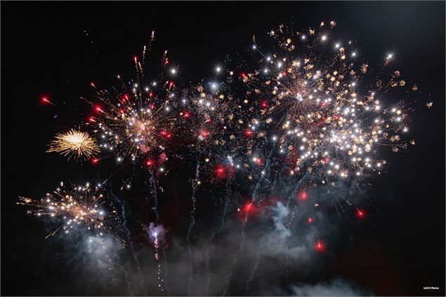 Festival des Cultures du Monde : danses traditionnelles et feu d'artifice - UACS