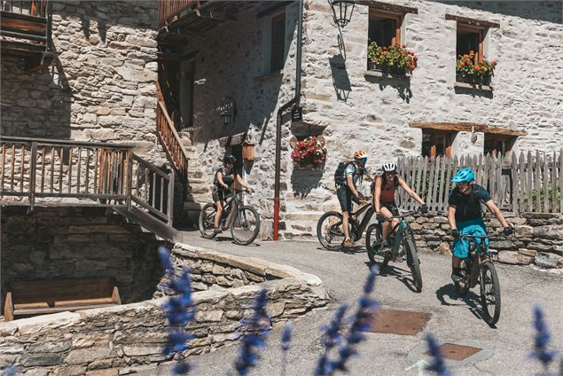 La petite vadrouille_Val-d'Isère - Jeremy Bernard