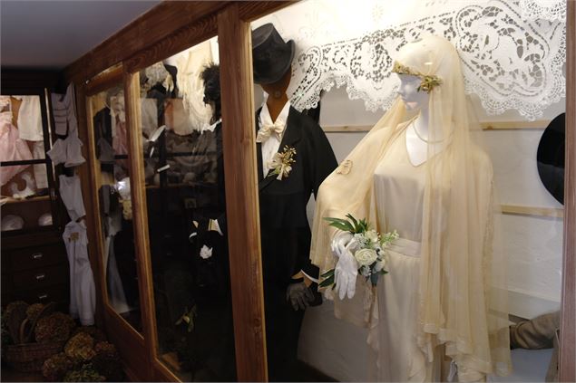 Exposition de vêtements