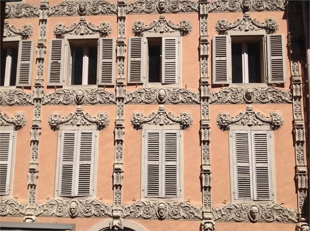 Maison scultptée - Y. Allegre