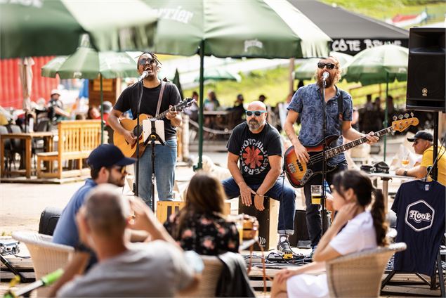 Concert en terrasse de Hook - Sylvain Aymoz