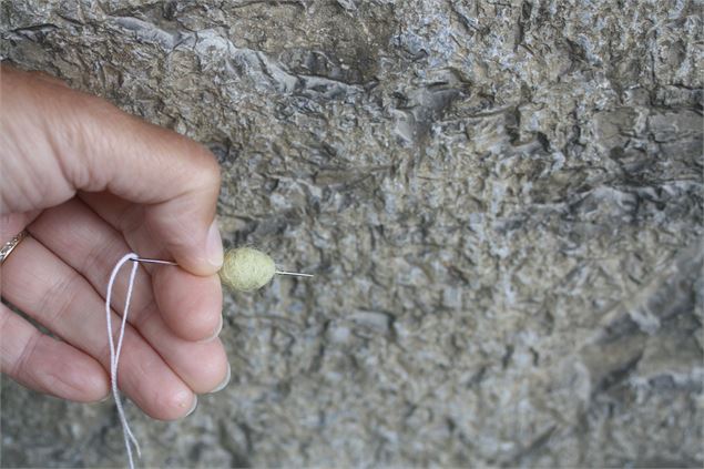 Atelier laine et feutrage_Porte-de-Savoie - Fées Noumènes