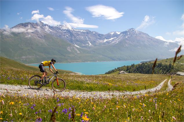 Concurrent autour du lac du Mont Cenis - LVO