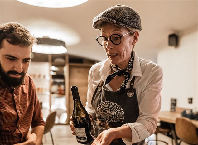 Dégustation de vin de Savoie Aux comptoirs des Alpes - Aux comptoirs des Alpes