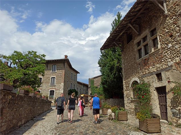 visite guidée de la cité médiévale - Marilou Perino