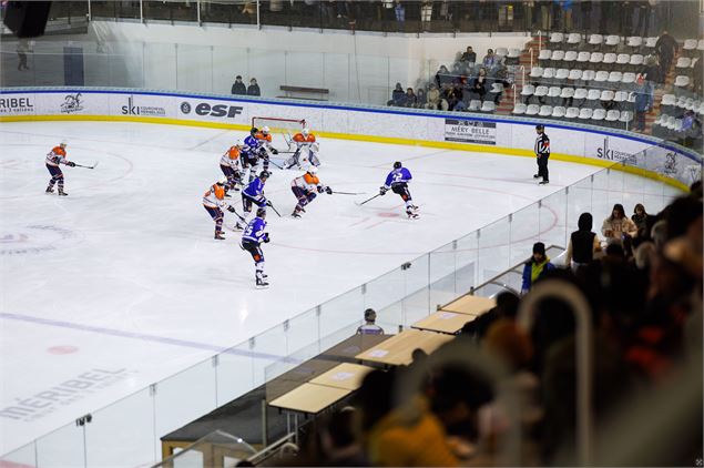 SENIOR CHARITY GAME_Les Allues - Méribel Tourisme