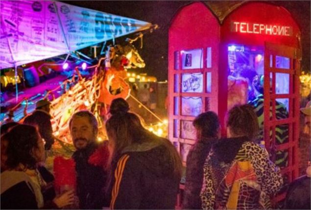 Fête foraine artisanale - Spectacle Est Dans La Rue_La Toussuire - La Bastringue