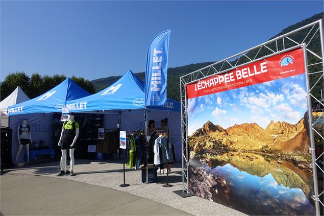 Village d'arrivée de l'Echappée Belle_Val-d'Arc - OT Porte de Maurienne