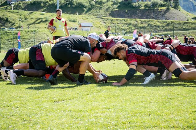 Lou Rugby - JNJ Photo