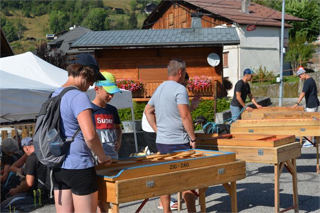 Jeux en bois - Office de Tourisme du Val d'Arly