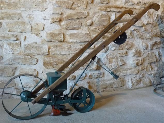- Musée d'Ambronay