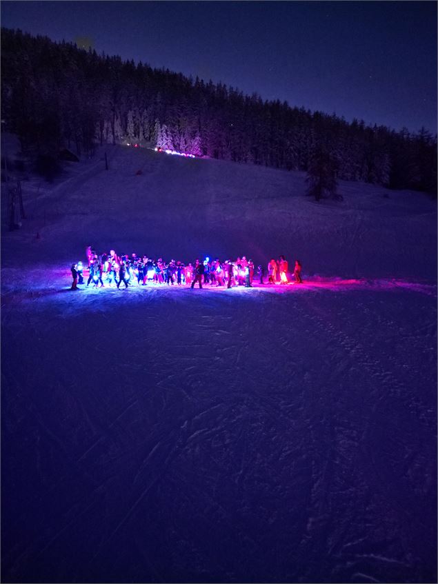 Les descentes aux Flambeaux de l'ESF_Les Karellis - Olivier Oberling