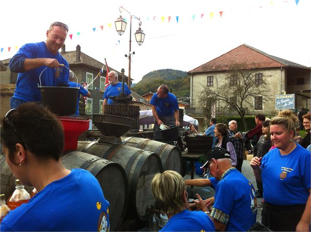 Fabrication et vente de cidre - Praz de Lys Sommand Tourisme