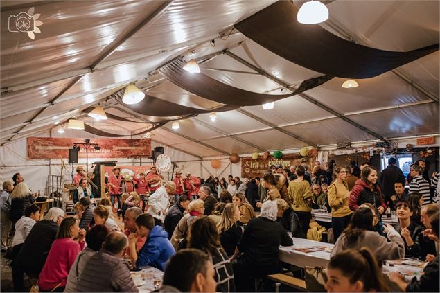 Fête de la Châtaigne de Saint-Gingolph_Saint-Gingolph - Comité de la fête de la châtaigne