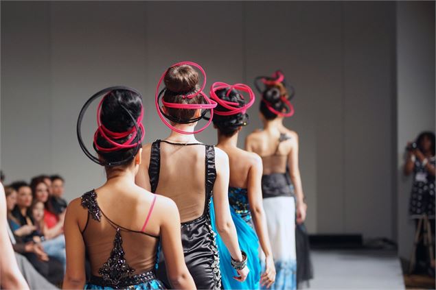 Défilé et spectacle