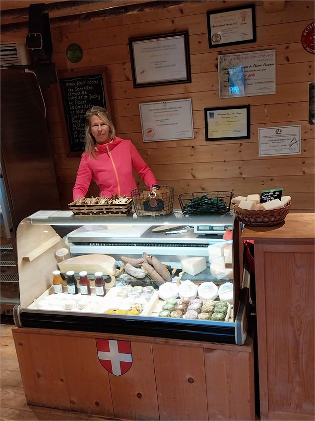 Caroline, productrice - Cyril Entzmann