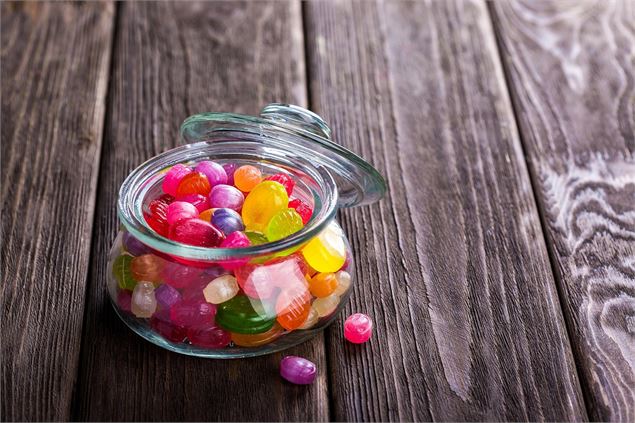 Atelier fabrication de bonbons_Châtel - Châtel Tourisme