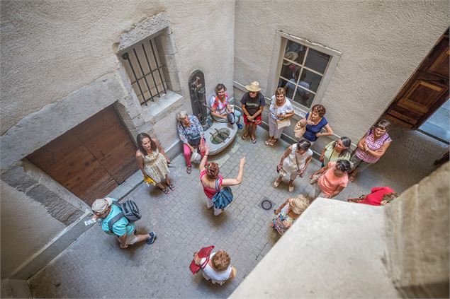 Visita guidata : la Santa Capella e il Castello dei Duchi - ART PRISM